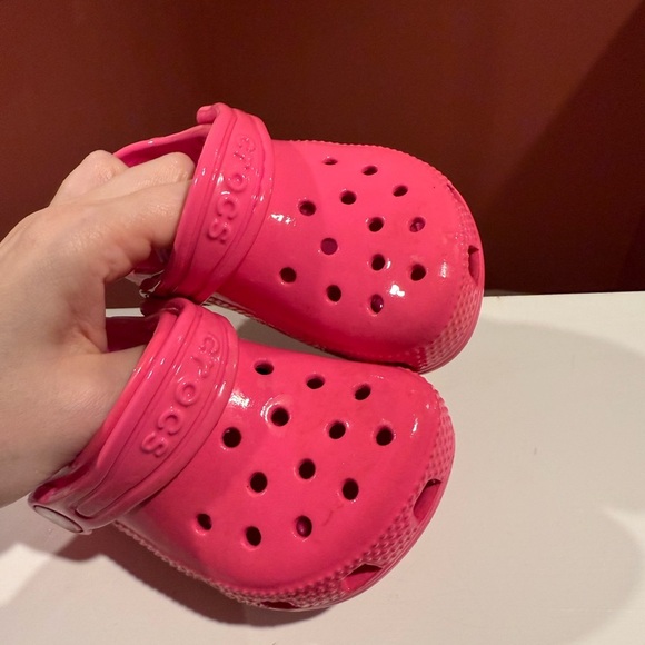 Kids Pink Crocs - Picture 8 of 9